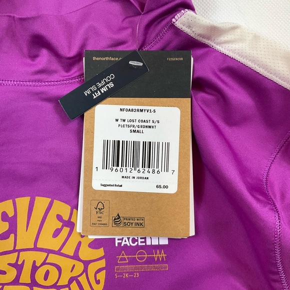The North Face Women’s Purple Trail wear Small MSRP $65 - Picture 4 of 6